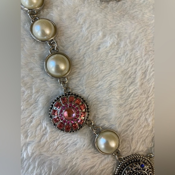 Ginger Snaps Signed Necklace‎ with Crystals Rhinestones & Faux Pearls - Picture 4 of 10
